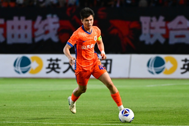 泰山客場2-1逆轉(zhuǎn)天津，陳澤仕中超首球創(chuàng)05后紀錄