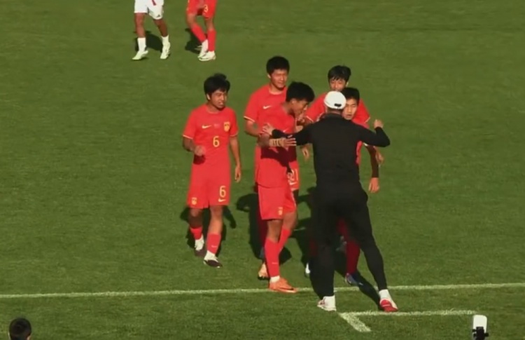 U15國(guó)足2-0意大利，沙明雙響+末段541死守拼到抽筋