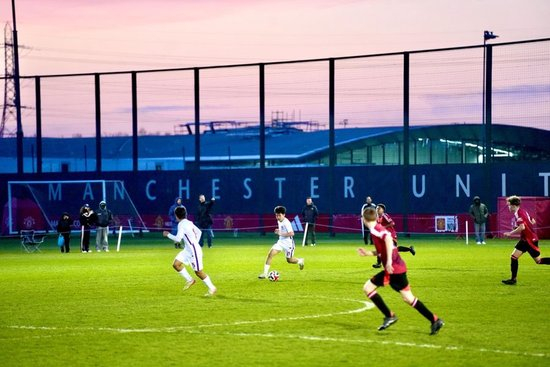 U15國(guó)少選拔隊(duì)英倫三周拉練：曼聯(lián)青訓(xùn)課程+四場(chǎng)梯隊(duì)友誼賽