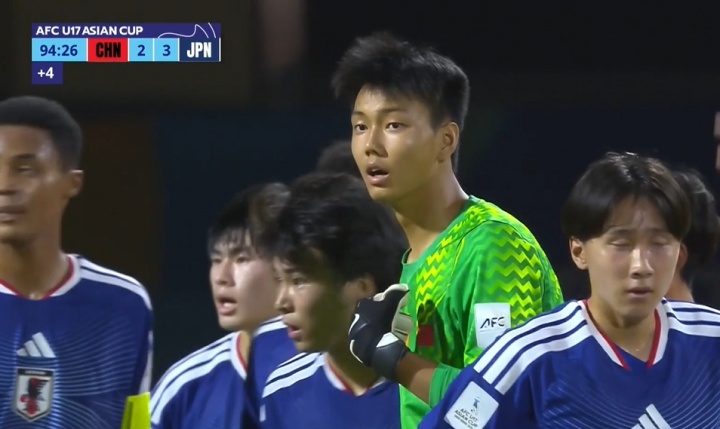 U17亞洲杯決賽：國少補(bǔ)時(shí)角球差之毫厘，秦子牛壓上趙松源頭槌遭神撲