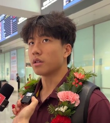 謝晉：主力或替補(bǔ)取決于教練，失利后表態(tài)“以后會打回來”