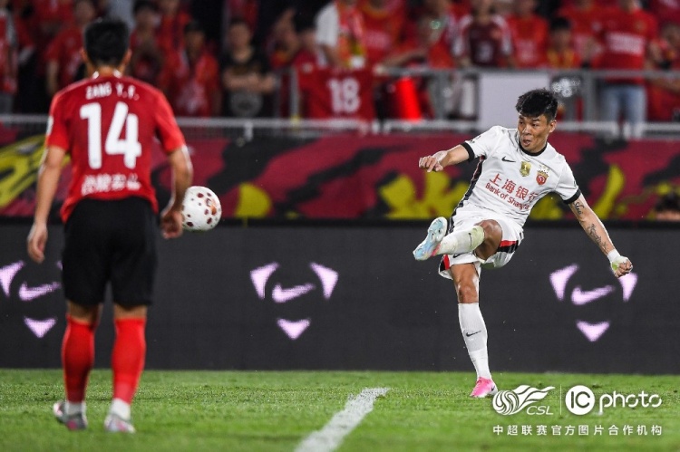 姆本扎+熱菲尼奧三分鐘兩球逆轉(zhuǎn)，海港客場2-3遭鐵人楠波灣絕殺